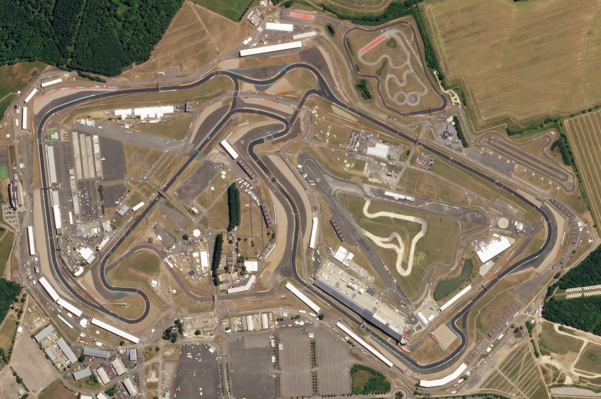 Satellite view of Silverstone Circuit and its former-airfield layout